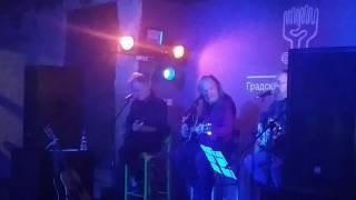 S vremena na vreme Sunčana strana ulice