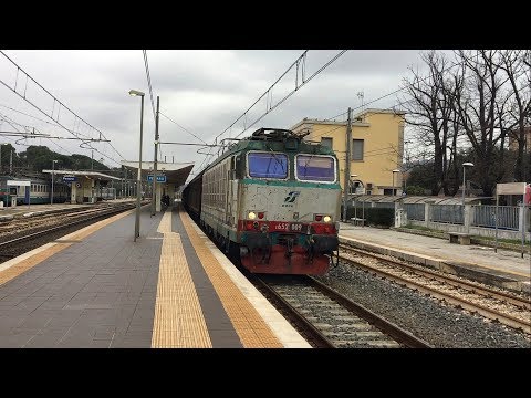 E652.009 (vecchio logo XMPR) sul MRS TORINO ORB.F.A. - S.Nicola Melfi, in transito a Pesaro.