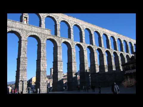 Римский акведук в Сеговии