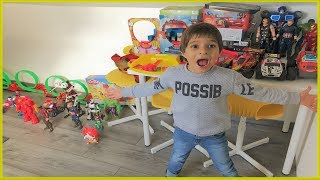 André Présente les Jouets du Grenier - StudioSurpriseToys