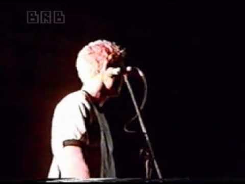 Blink 182 - Live 09-05-1998 Riverside California - 01- Intro