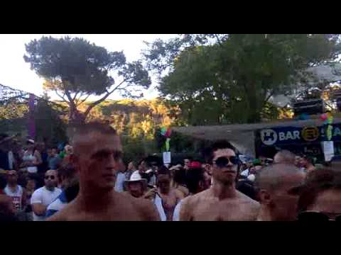 fiesta PRIVADA @fabio della torre stazione nord 26 6 11.mp4