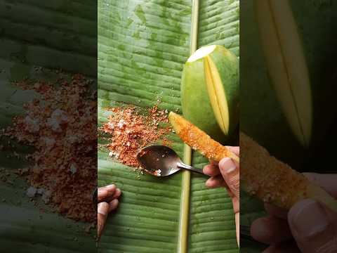 Spicy Salty ALPHONSA mango 🥰🥰🥰😋😋😋#shortsvideo #fruit #gardeningvideos