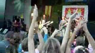 imt smile - ludia nie su zli