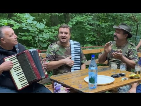 SERGIU STB - La multi ani! Petre de la Colibasi - 45 de ani - Petrecere în padure