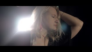 Séverine de Close - Pas à pas (Clip Officiel)