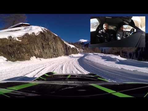 Sabine Schmitz im Porsche 911 Turbo auf Continental Passfahrt