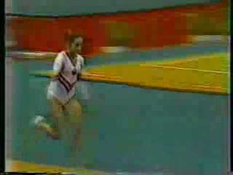 Ecaterina Szabo - 1983 Worlds AA - Vault 1