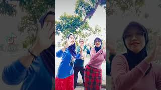 Download lagu GOYANG KASIH JEMPOL mp3