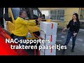 Supportersvereniging van NAC trakteert bewoners verpleeghuis op paaseitjes