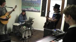 The Beat Goes On Global Internet Radio Show! - The Family Elephant Thanksgiving 11-25-15