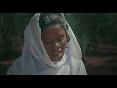 Natasha Muz - Une Humambo(official video 2025)