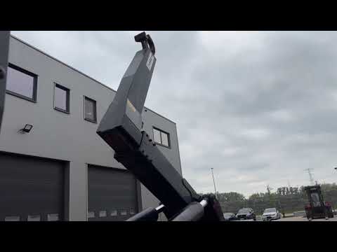 EL20028 - MAN TGA 33.440