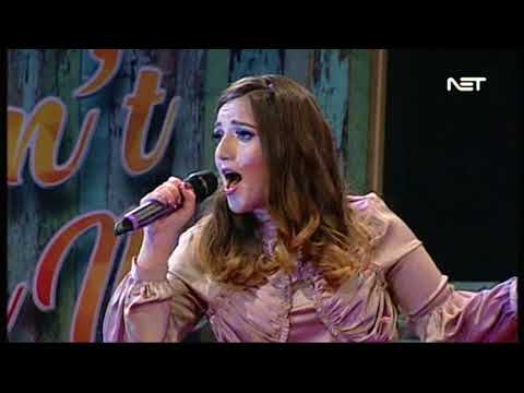 Nicole Falzon & Tiziana Calleja - Walking on Sunshine on Don't Stop Me Now 2017/2018 Final