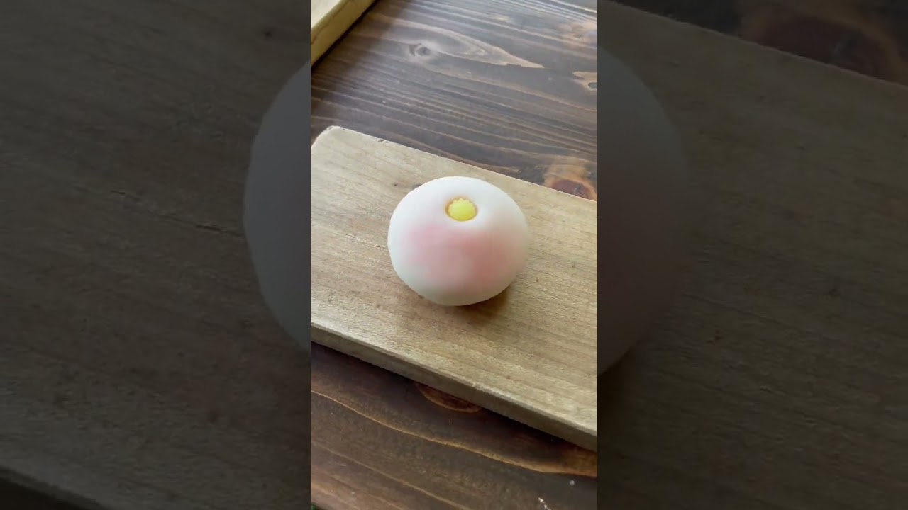 -菊彩-　桜と並んで日本の国花とされる菊を和菓子で作ってみました