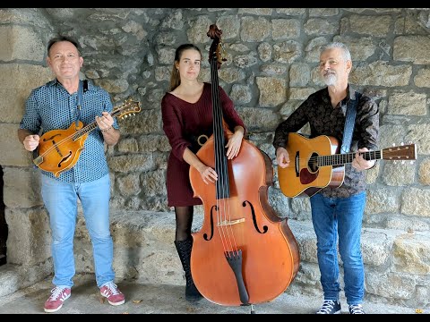 On The Lonesome Wind - Uzer Trio