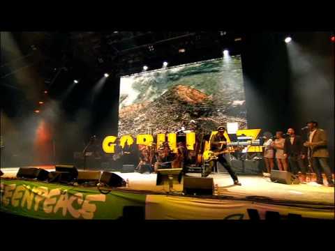 Gorillaz - O Green World (Live @ Glastonbury 2010)