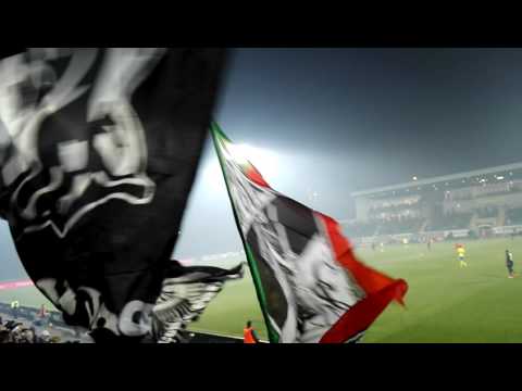 Ultras VITÓRIA SC - Esta Paixão vai Tornar-te um dia Campeão