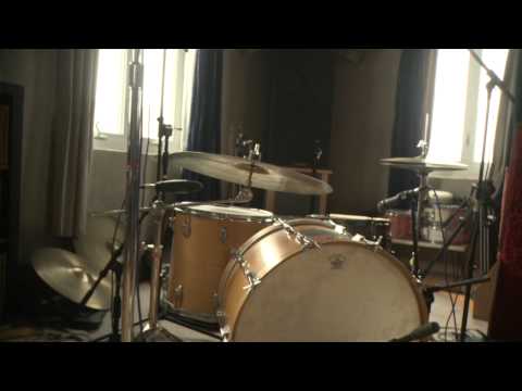 Ava Luna (with members of Mr. Twin Sister)  - Pt. 2, Recording Water Duct | Shaking Through