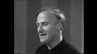 Download lagu The Elgar Violin Concerto - rare footage with Sir Yehudi Menuhin and Desmond Bradley. mp3