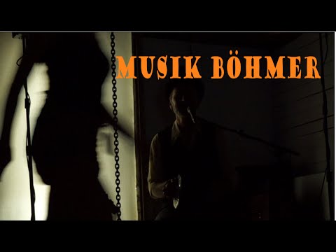 Musik Böhmer and his Concertina from Hell