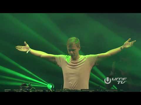 Armin van Buuren - The Descent (Live)