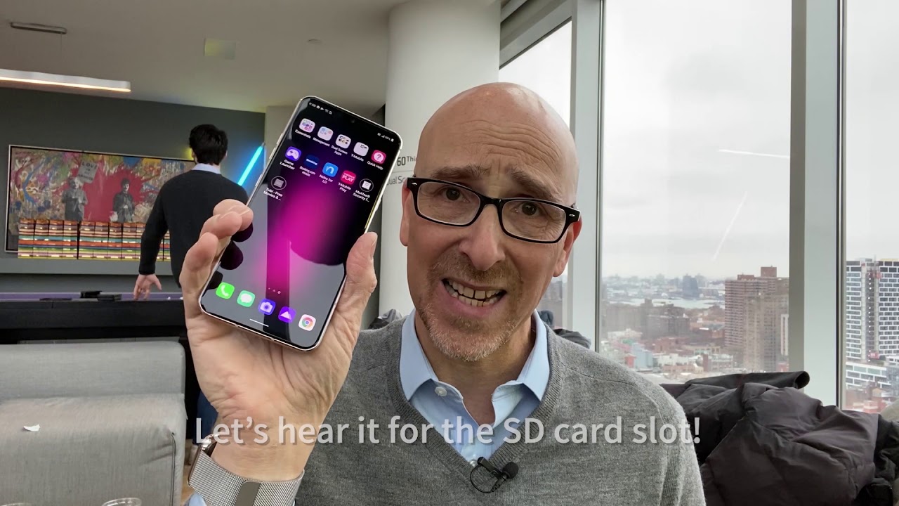 Hands on LG V60 ThinQ 5G with Dual Screen Case - YouTube