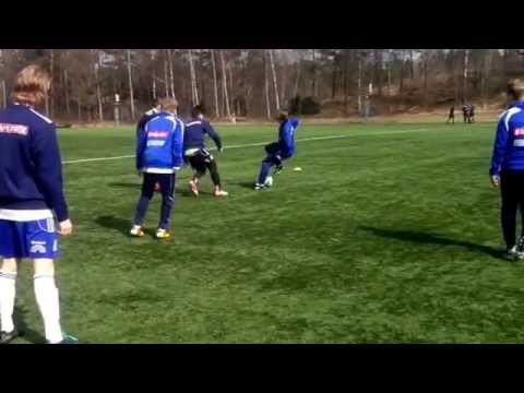 Uppvärmning. Gunillse IS - Melleruds IS u19 västra Götaland 2013