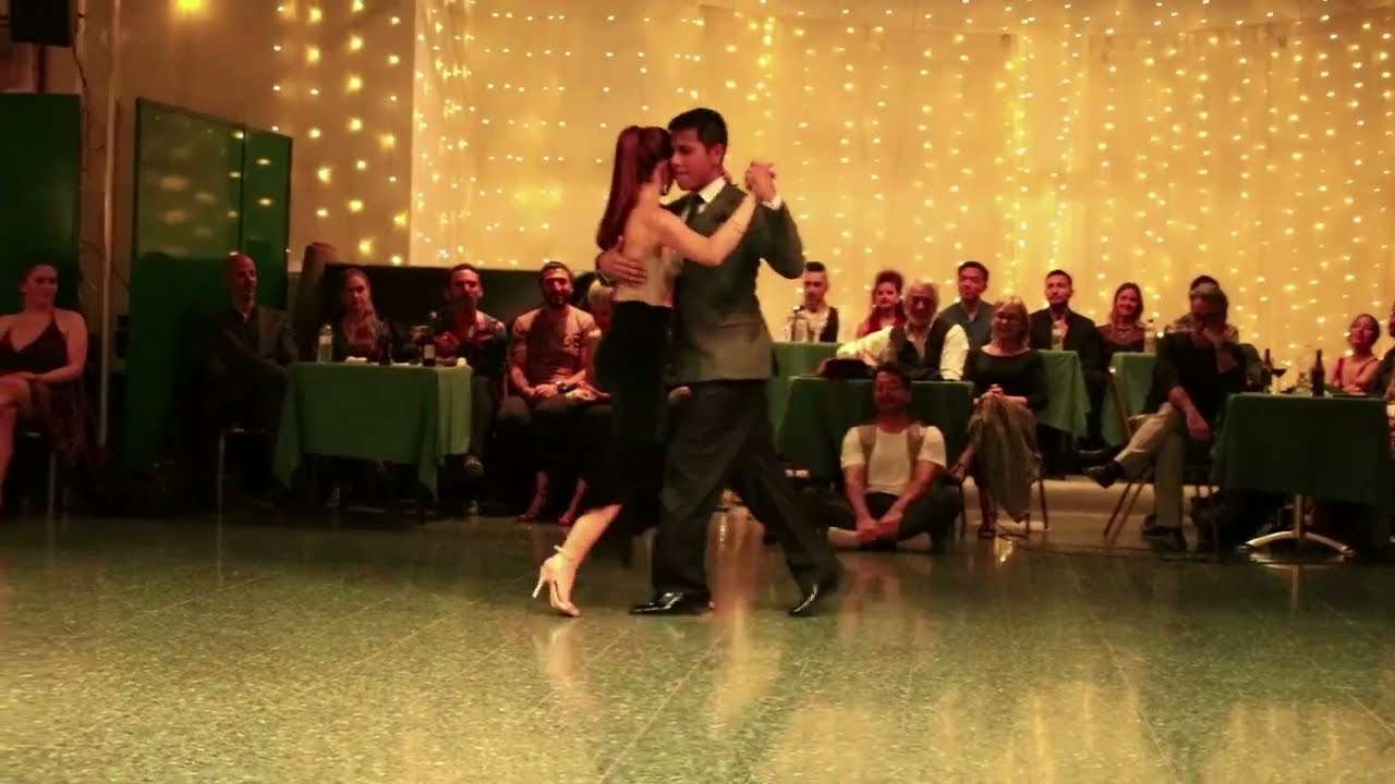 Victoria Olivella y Agustín Rojas- Milonga del 83 - D'Arienzoo
