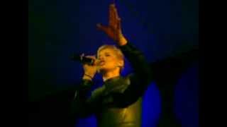 Soraya- &quot;Neon Lovers&quot; directo (Universe In Me, Onbligo-Mérida)