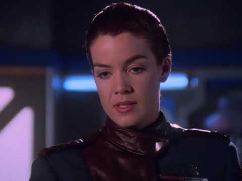 That scene from Interstellar, but it's Babylon 5 #B5onCWin23