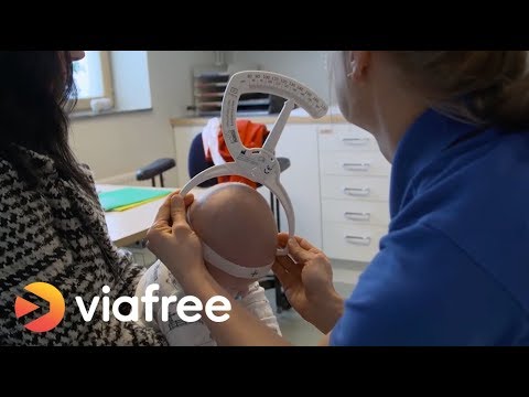 Aidens huvud är snett | Unga mammor