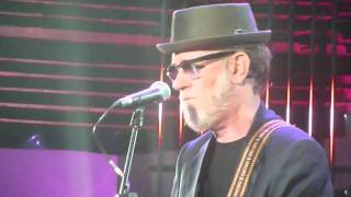 Francesco De Gregori live ai Wind Music Awards 2011-BAMBINI VENITE PARVULOS
