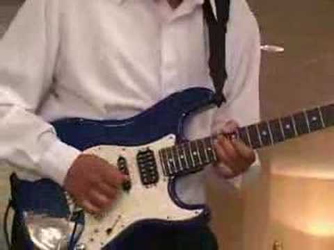 Hora, the way it was meant to be - with Shloime Taussig