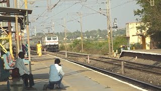 preview picture of video 'Lalbagh Exprress Honks SPAM with LGD WAP-7  !!'
