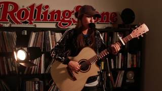 Amy Shark "Weekends" (Live at the Rolling Stone Australia Office)