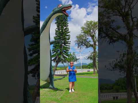 Incrível História de Como um Dinossauro Virou Símbolo da Cidade!