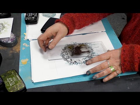 Magnus and the Floral Wreath by Tracey Dutton