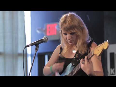 Best Coast - When I'm With You (Live on KEXP)