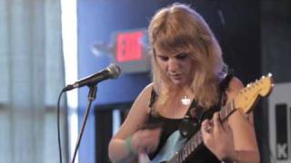 Best Coast - When I&#39;m With You (Live on KEXP)