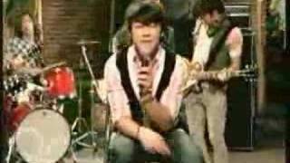 Jonas Brothers "I Wan'na Be Like You"--Official Music Video