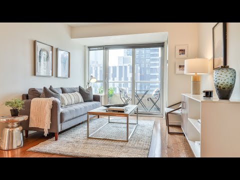 250 Wellington Street West | Icon II Condos