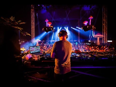 TomorrowWorld 2014 | Pete Tong Interview