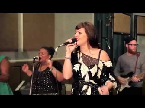 Natalie Williams' Soul Family - Stuck in the Middle