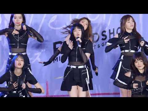 BNK48 Ratah - ดีอะ @ BNK48 12th Single Believers Roadshow Mini Concert [Fancam 4K 60p] 220925