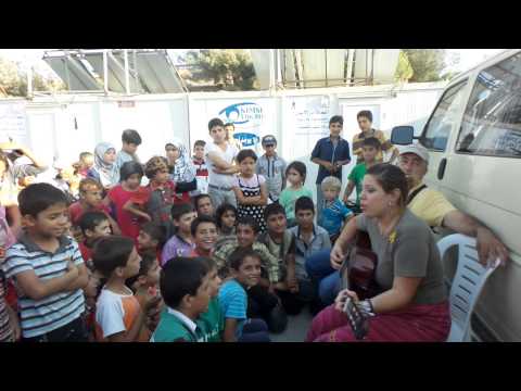 Debora Vezzani - Come un Prodigio (Missione al CAMPO PROFUGHI SIRIANI, Kilis, Turchia, Agosto 2014)