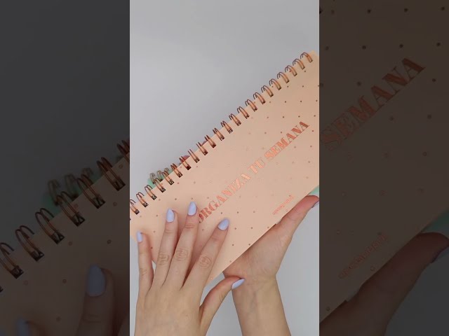 Vídeo relacionado con Planificador semanal A4 Simpsons - Weekly planner : Planner Sin Fecha - Organizador semanal escritorio [54 págs. con Alto Gramaje]