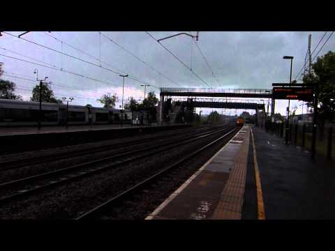 4M44 Mossend Daventry 37610 37607