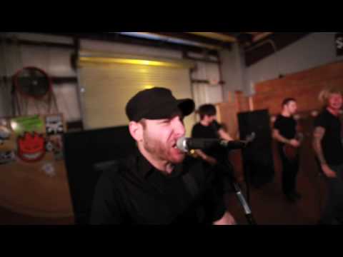 Evergreen Terrace - Sending Signals (OFFICIAL VIDEO)
