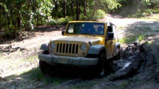 preview picture of video 'Brand New FJ Cruiser Off Roading'